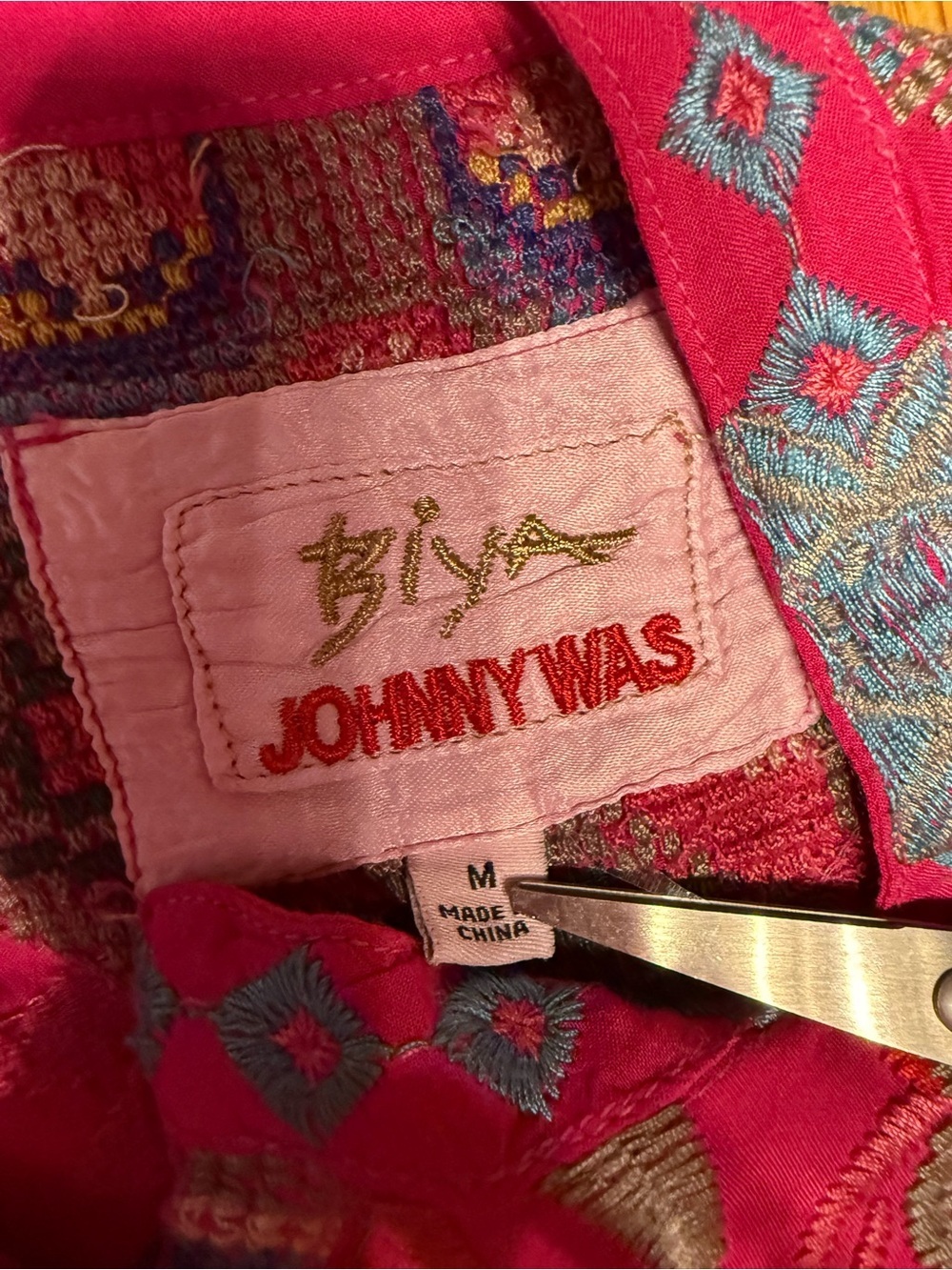 Johnny Was BIYA Embroidered Tunic M Fuchsia Pink Boho Floral Peasant Top - Picture 8 of 12